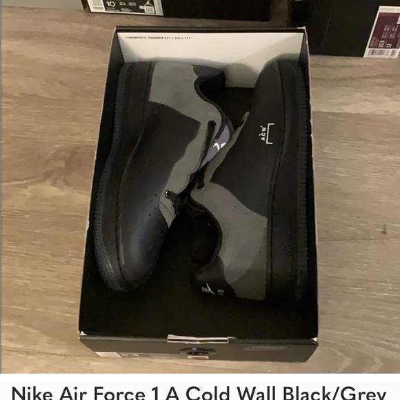 Nike Air Force 1 - Picture 4 of 5